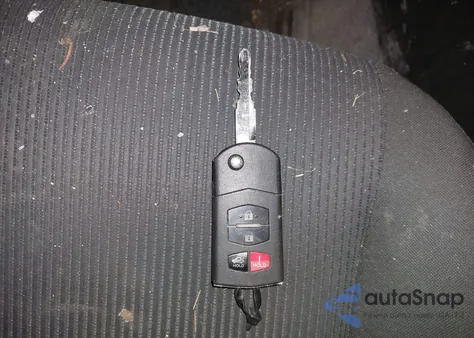 2010 Mazda Mazda3 I Touring z USA, uszkodzony, nr VIN JM1BL1SGXA1326495